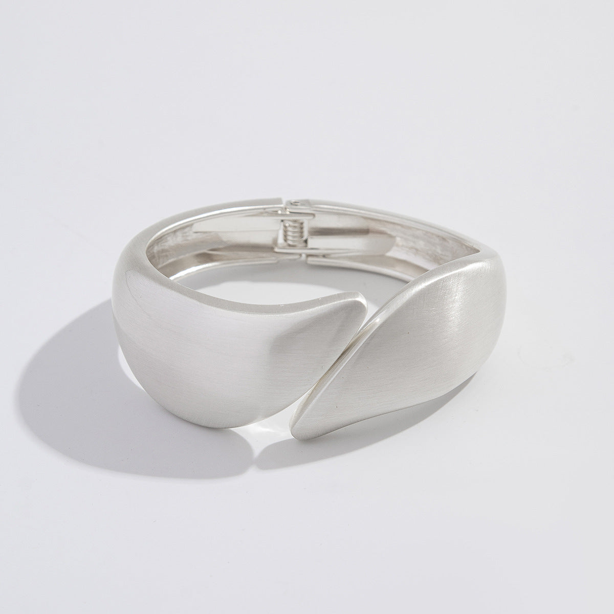 Planderful Metal Wind Bracelet Splicing Opening Design For Women Retro Bold Statement