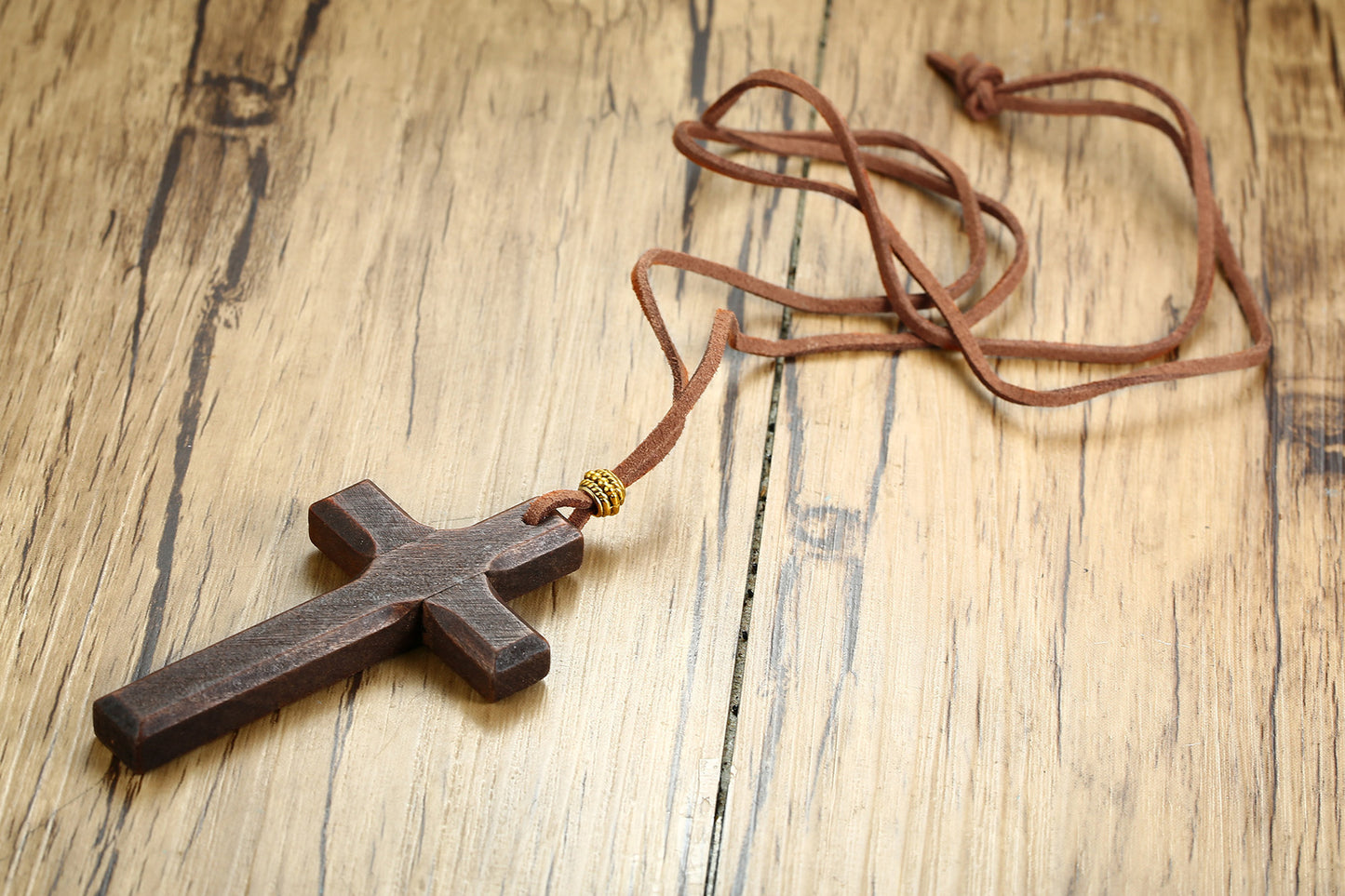 Vintage Hand Fashion Cross Pendant Unisex Wooden Cross for Men