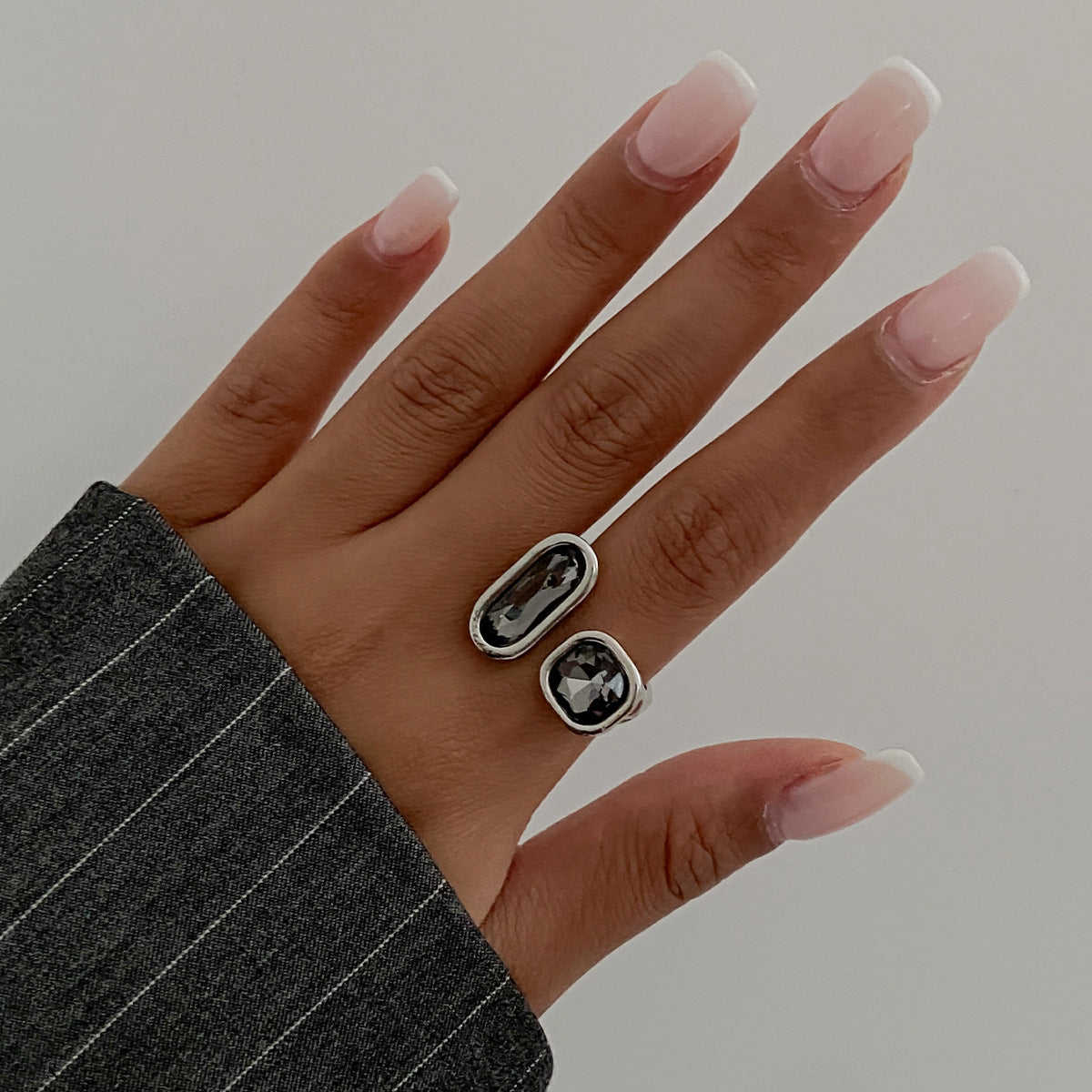 Black Acrylic Ring Planderful Vienna Verve For Minimalist Women Geometric Square Statement Jewelry