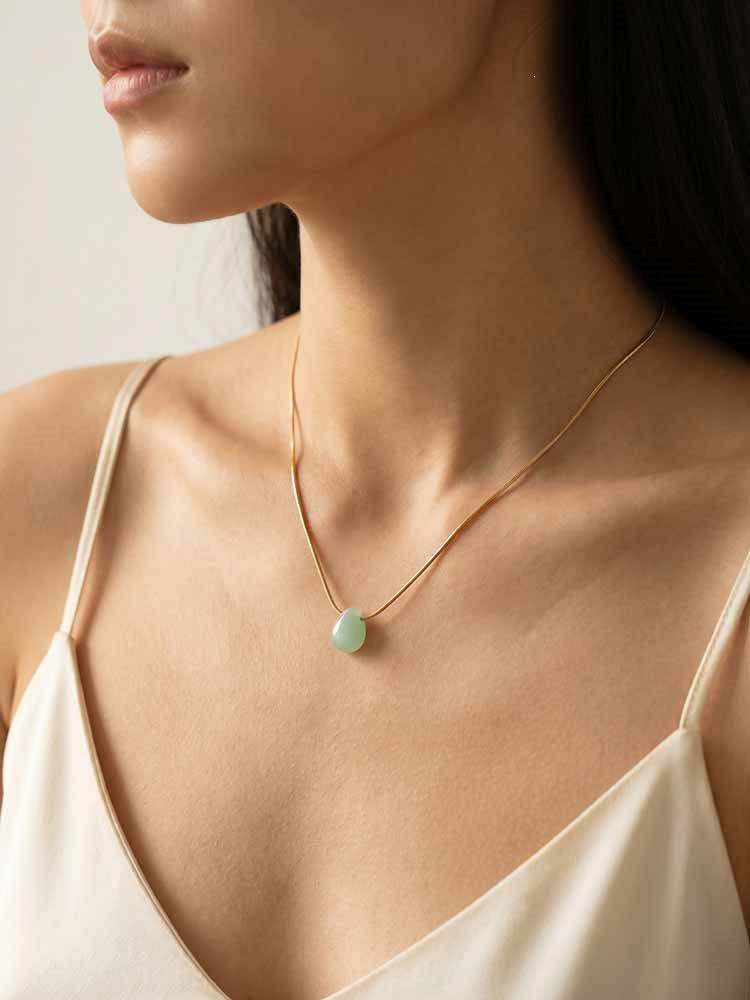 Stainless Steel Green Dongling Water Drop Round Snake Chain Necklace Collarbone Chain