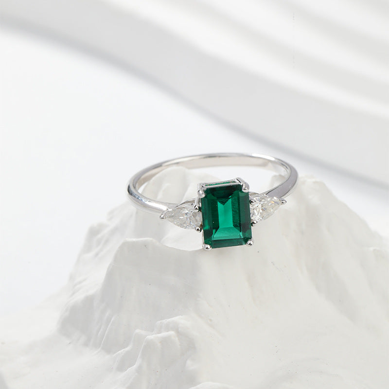 Simple 925 Silver Plated Platinum 2-Carat Lab Grown Emerald Ring