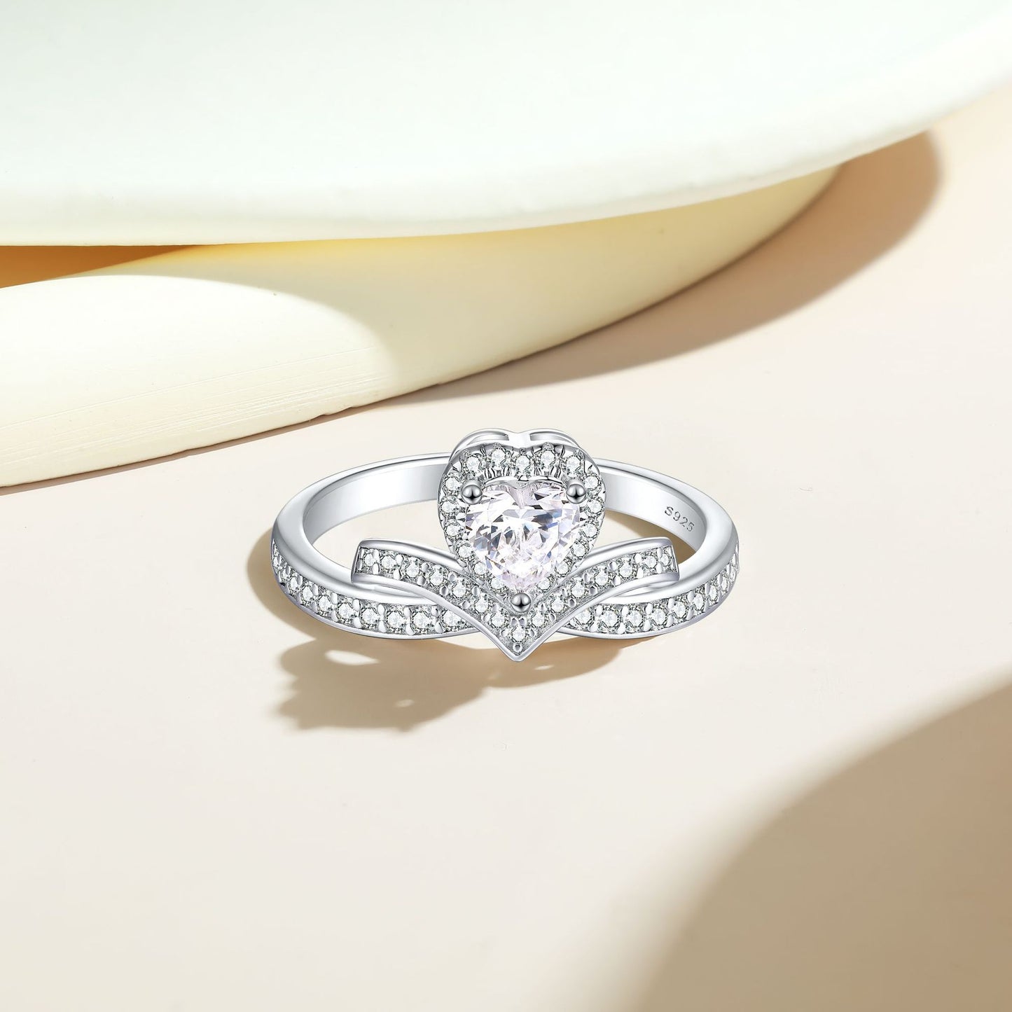 925 Sterling Silver Love Crown Ring Women's High-End Wedding Ring