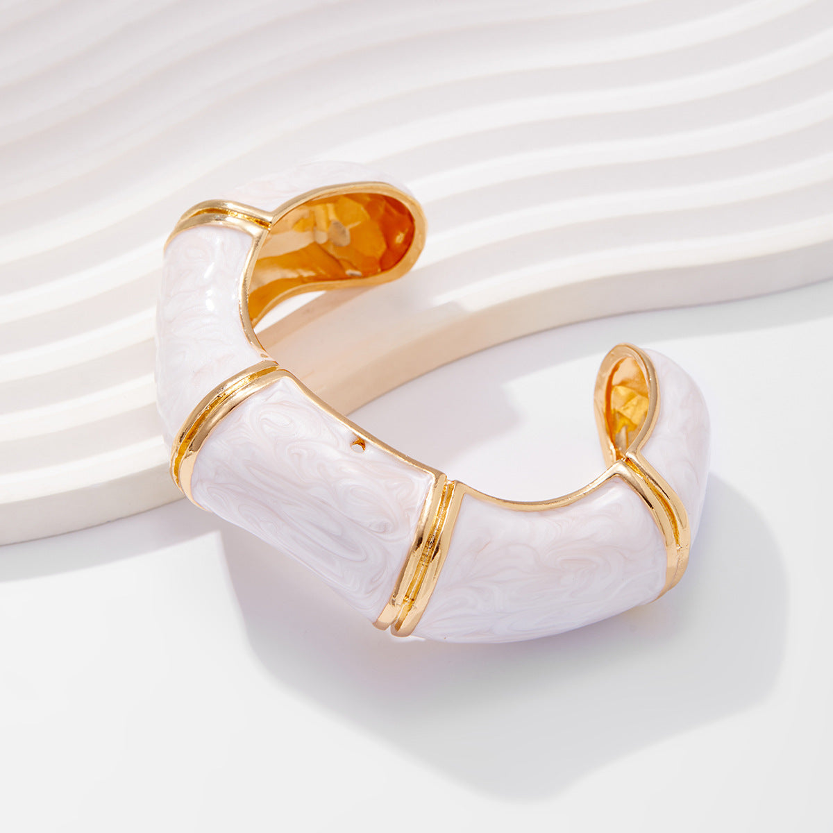 Planderful Vienna Verve Bracelet – Exaggerated Fashion Statement