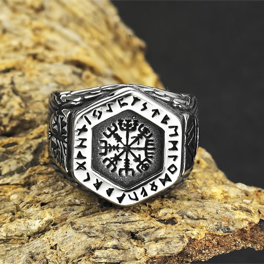 European and American Jewelry Wholesale Men's Titanium Steel Ring Retro Viking Compass Design