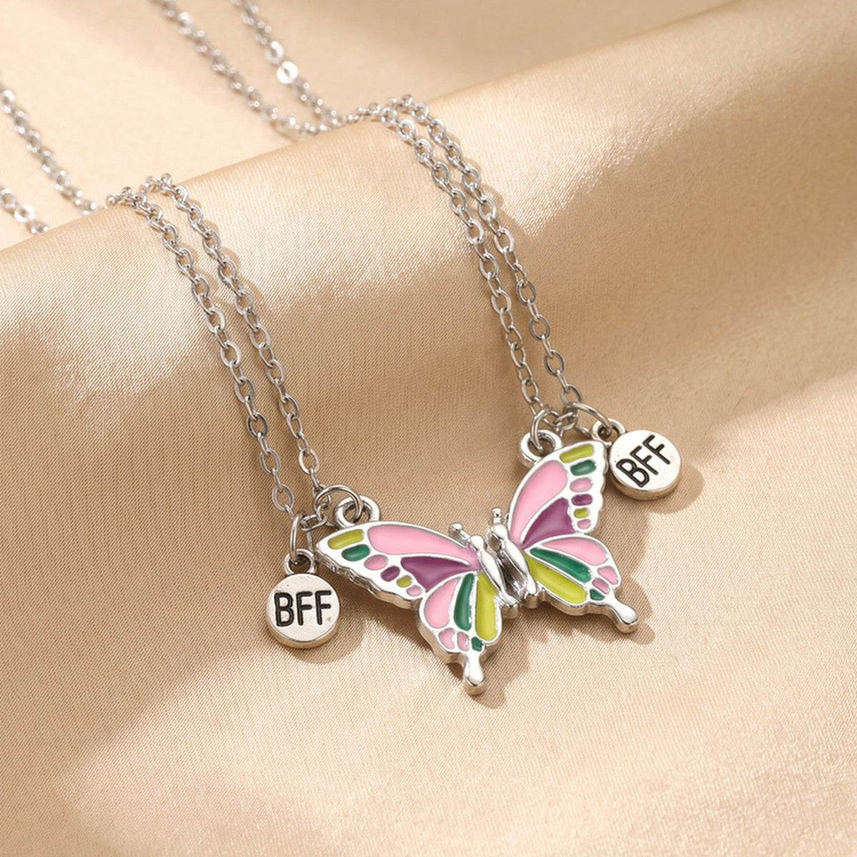 Women's Alloy Strawberry Dopamine Pendant Necklace Two-Piece Set Clavicle Chain
