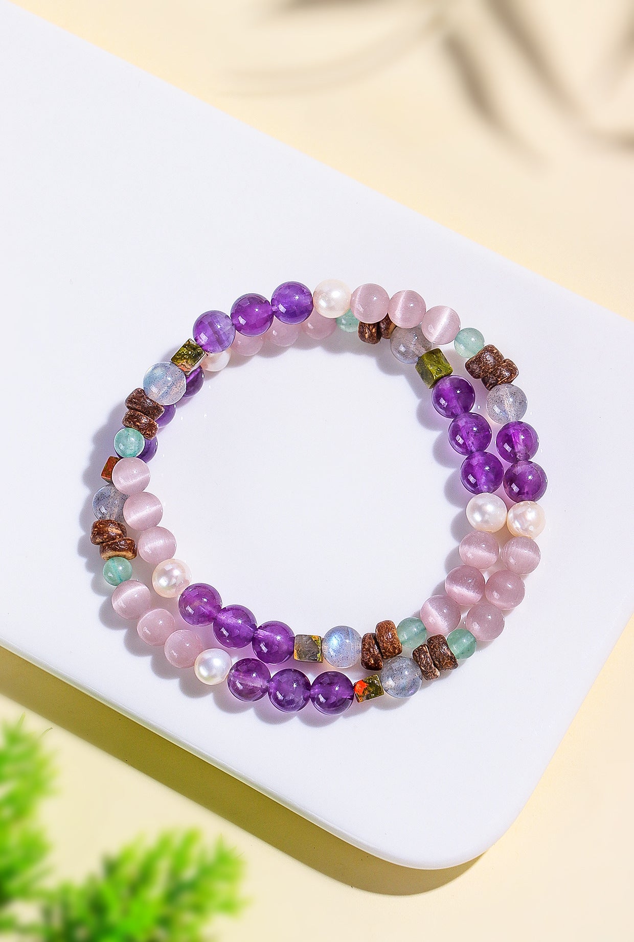 Planderful Fortune's Favor Bracelet – Elegant Freshwater Pearl and Amethyst Design