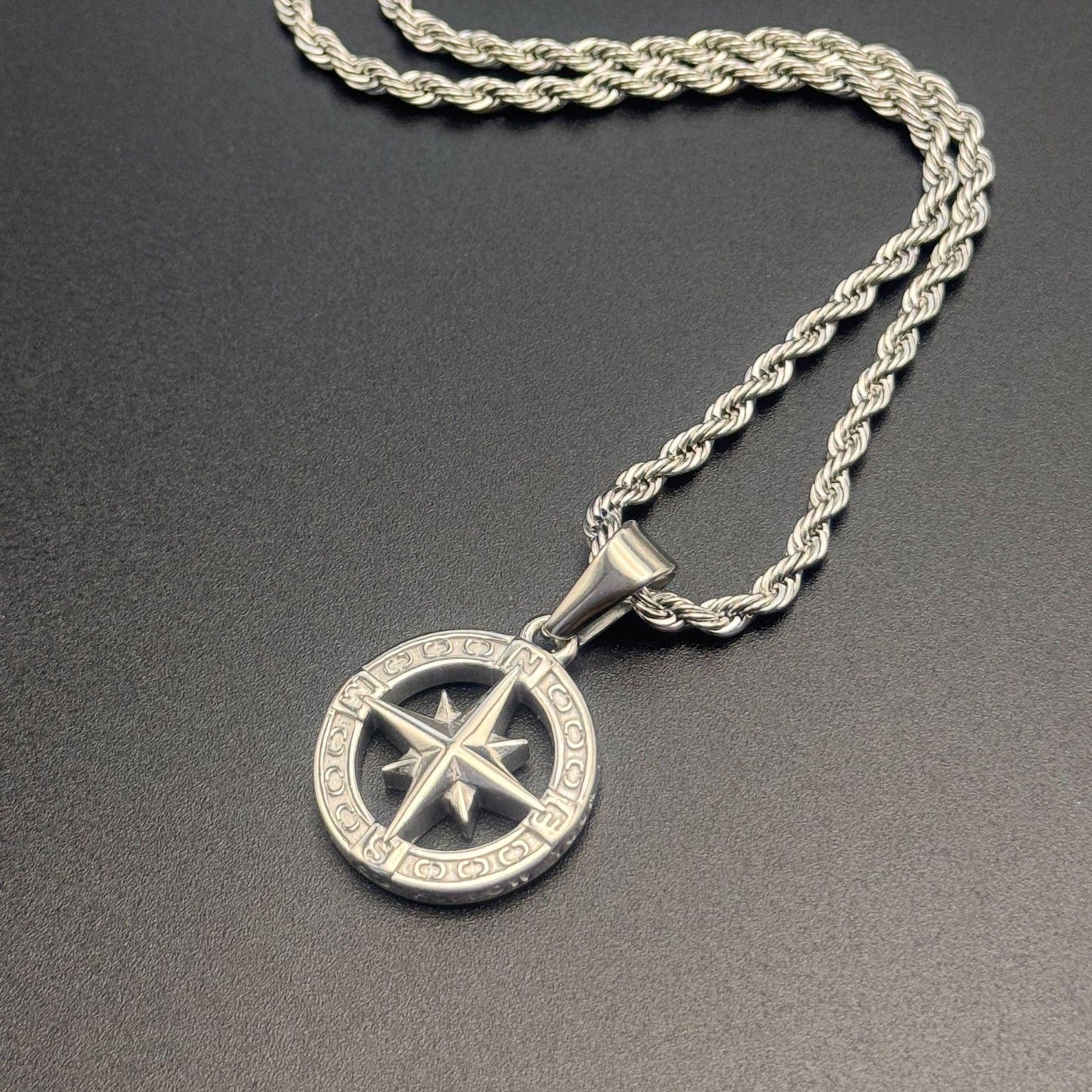 Planderful Collection Stainless Steel Compass Necklace Hollow Round Pendant For Hip Hop Fans Stylish