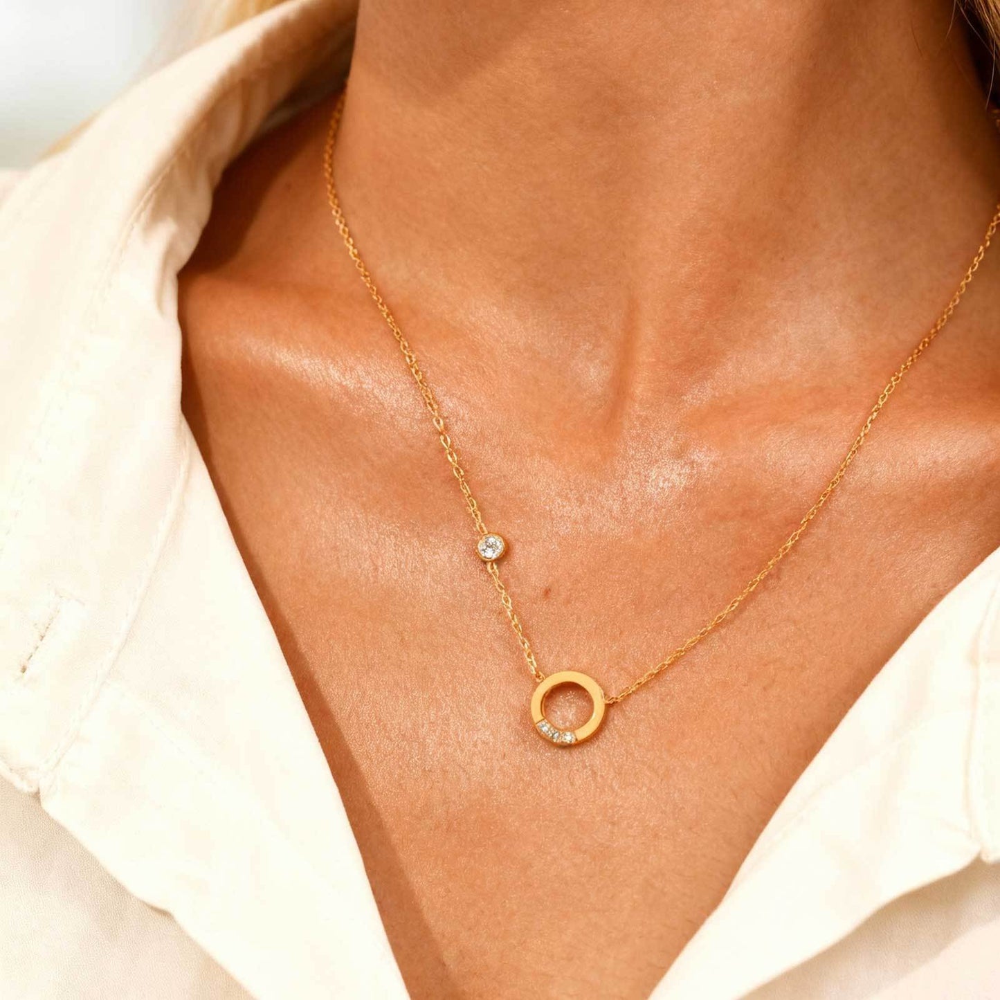 Stainless Steel Geometric Oval Ring Zircon Wind Interlocking Women's Necklace