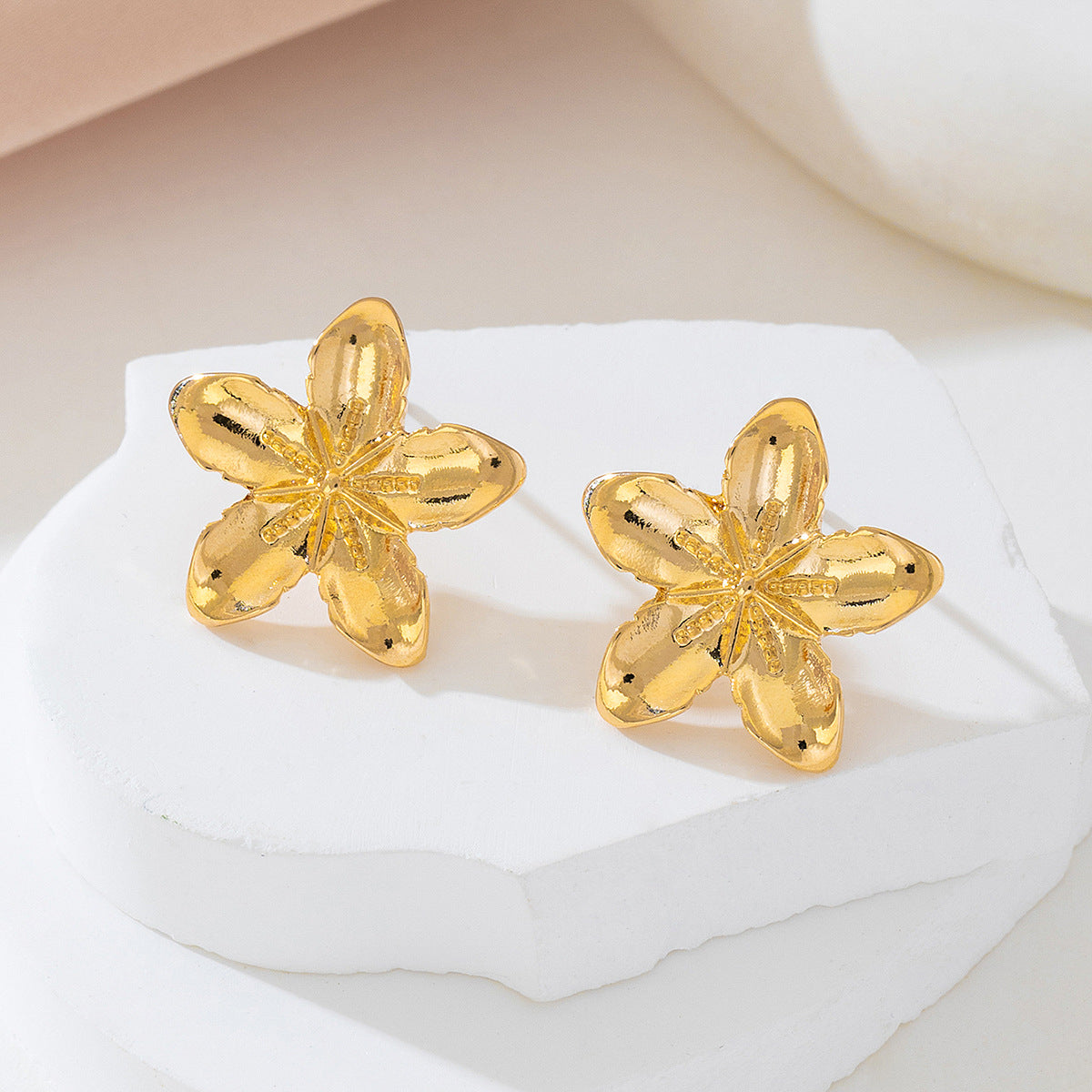 Planderful Vienna Verve Earrings – Elegant Five-Petal Flower Design