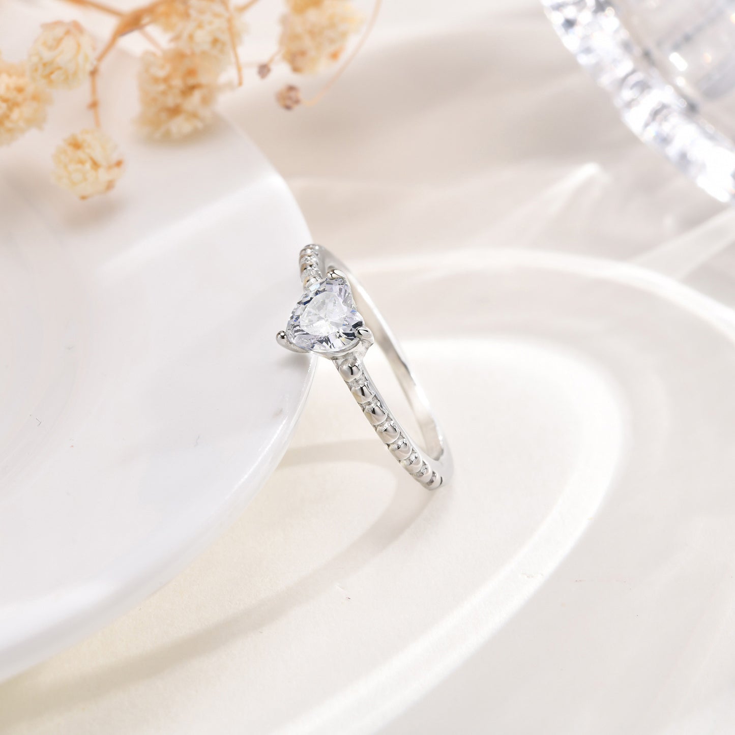 Stainless Steel Heart Zircon Casting Ring in Black Gold