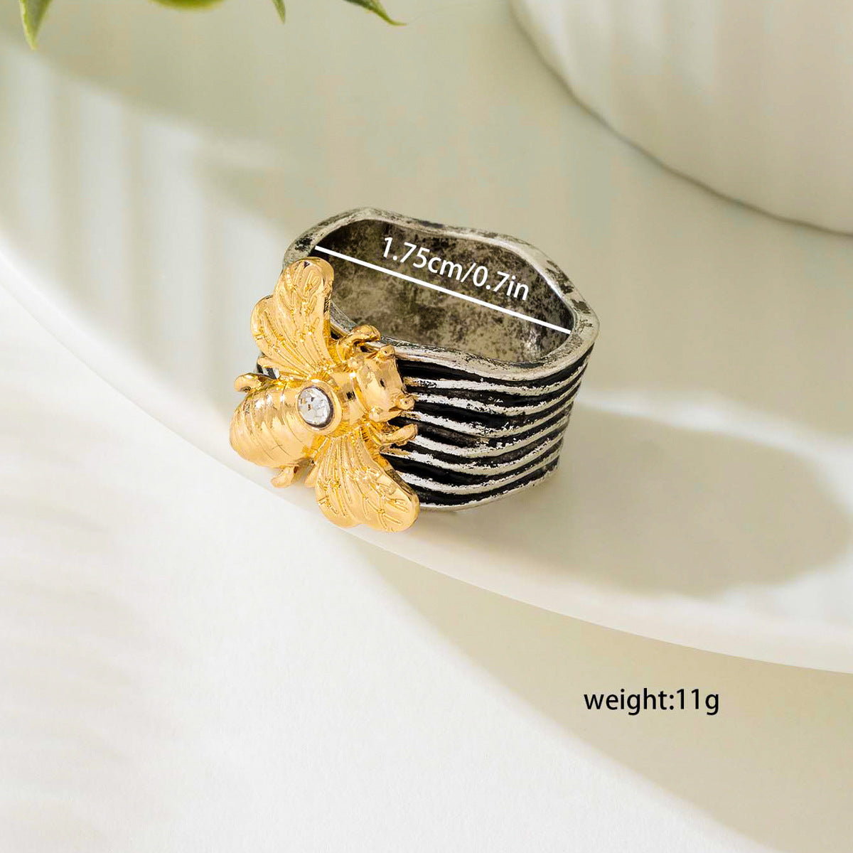 Retro Metal Bee Ring for Women by Planderful