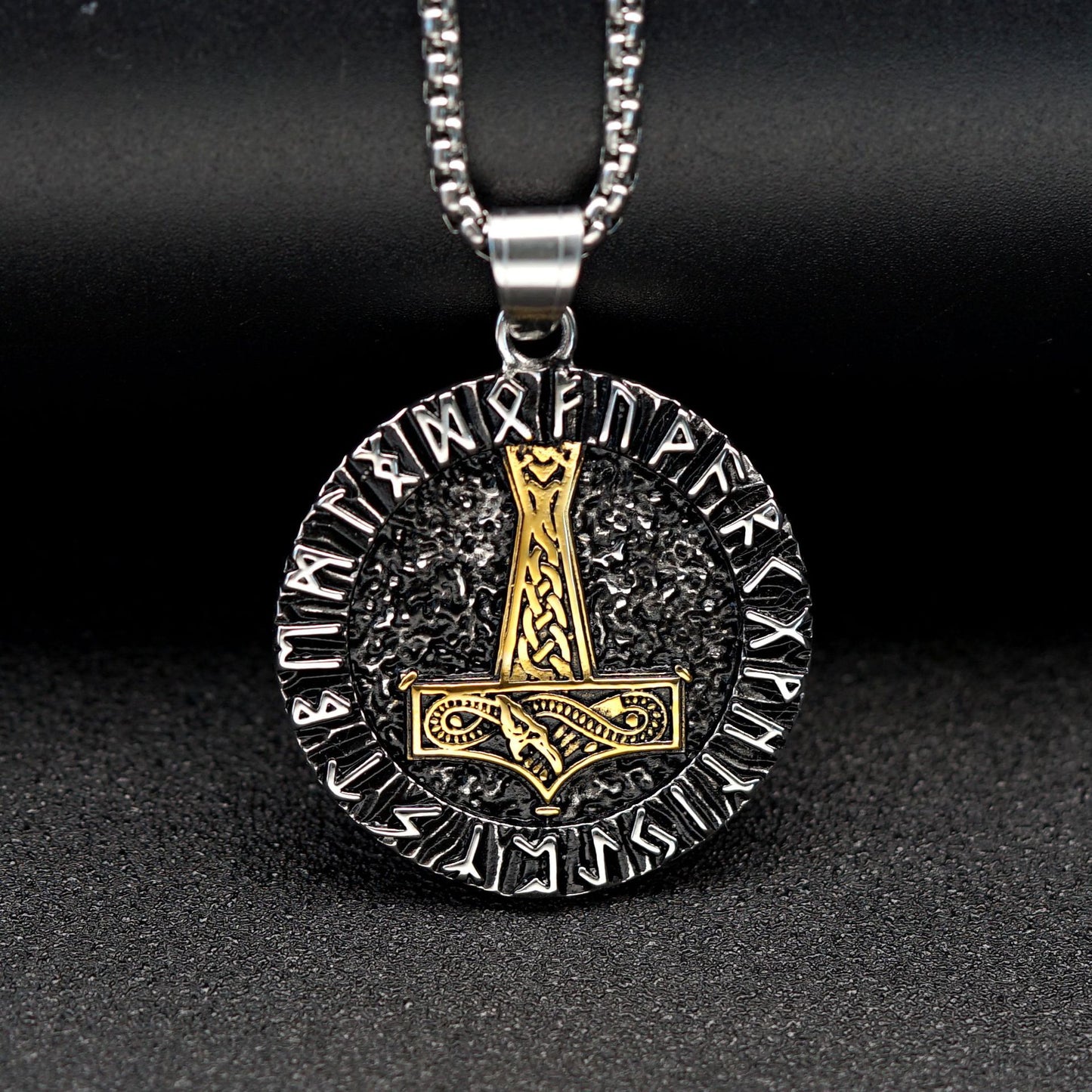 Steel Necklace – Vintage Nordic Viking Rune