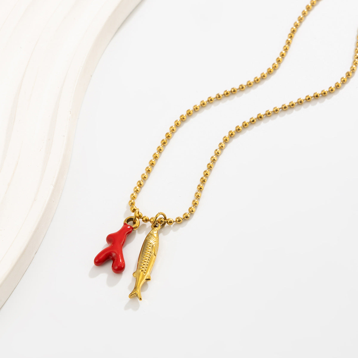 Holiday Wind Small Fish Turtle Pendant Necklace Ocean Wind Coral Starfish Fine