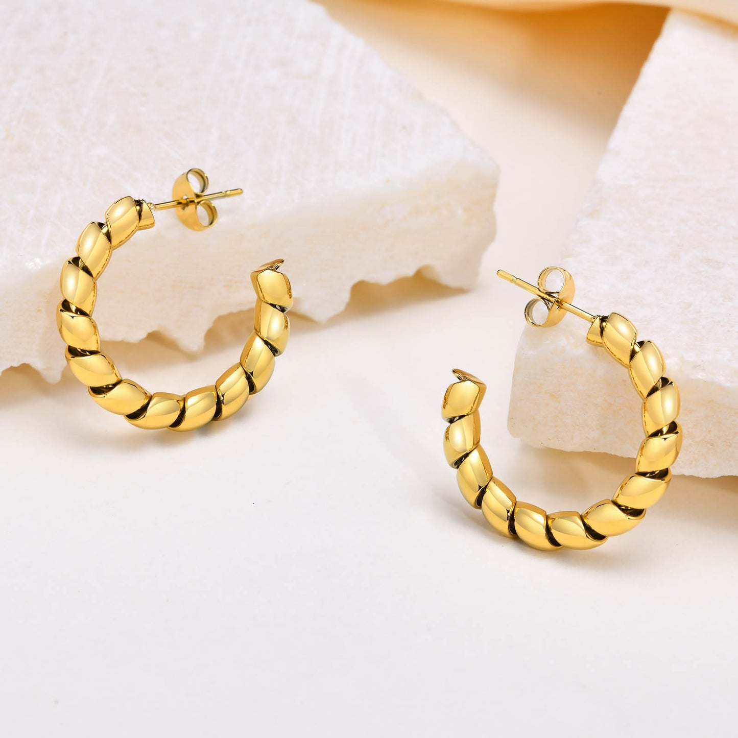 Stainless Steel European and American Fashion Women's Gold Earrings