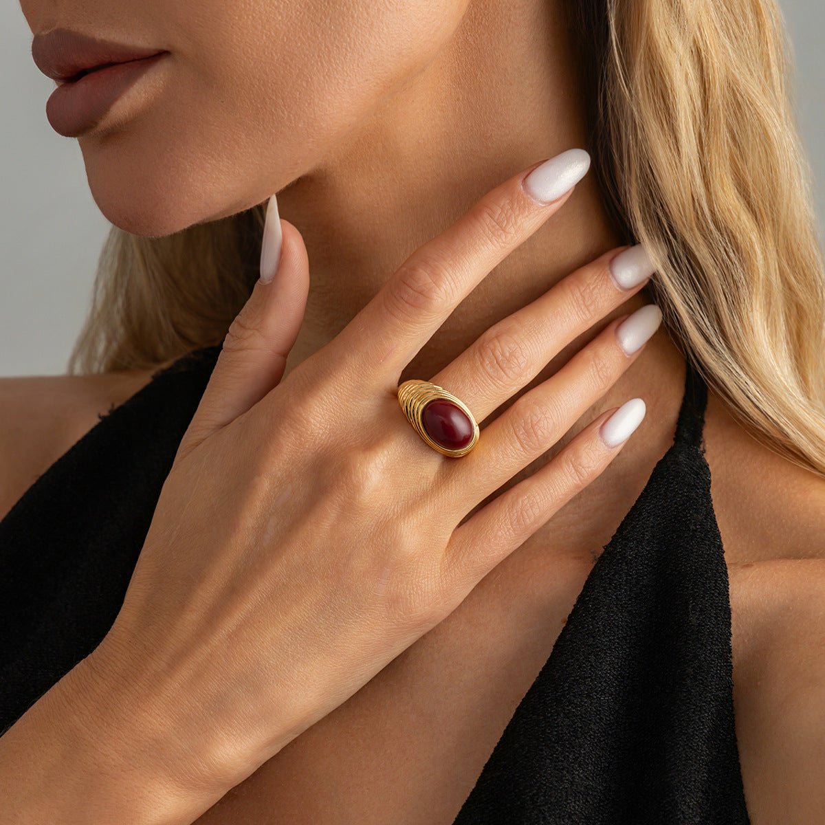 Planderful Vienna Verve Retro European Red Stone Open Ring For Women Geometric Oval Statement