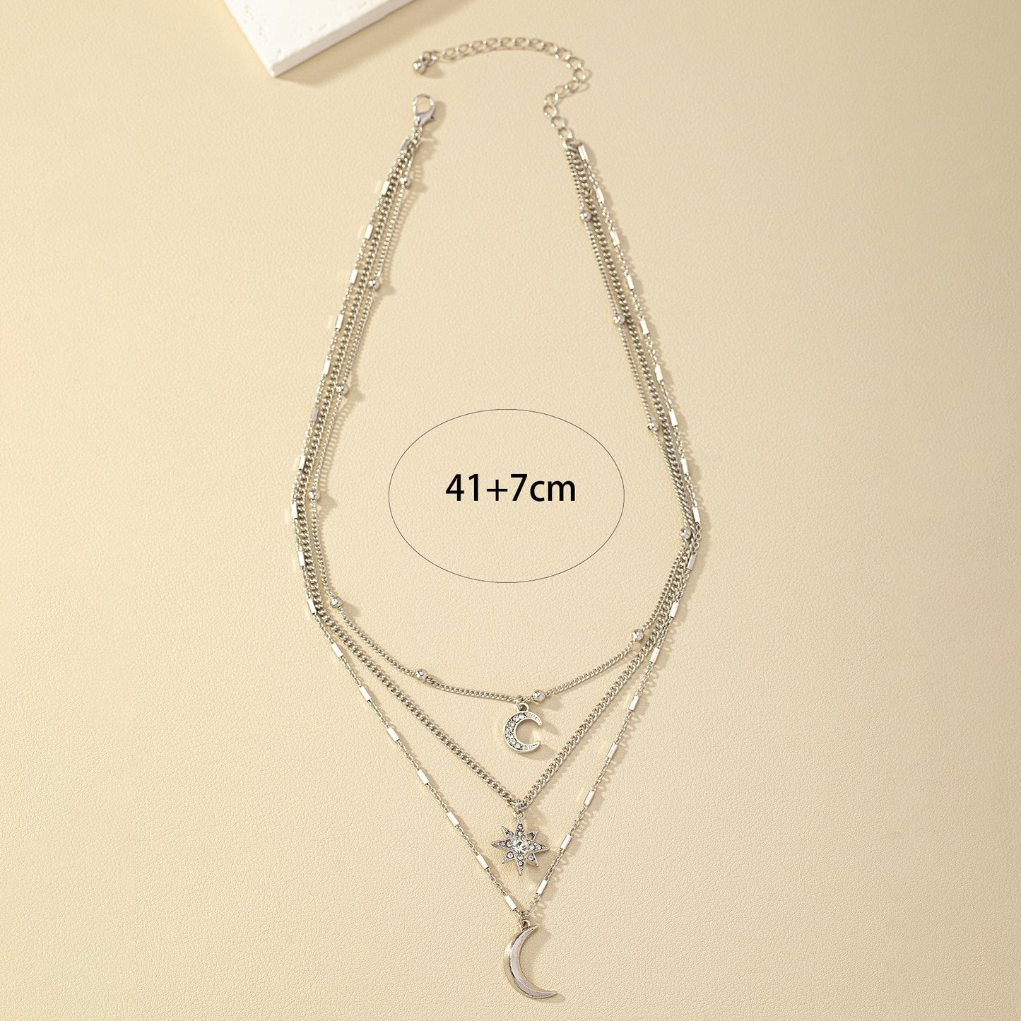 Luxurious Vienna Verve Triple-Layer Collarbone Necklace - Metal Jewelry Piece