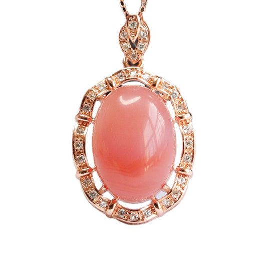 Shiny Pigeon Egg Agate Pendant Necklace with Zircon Halo