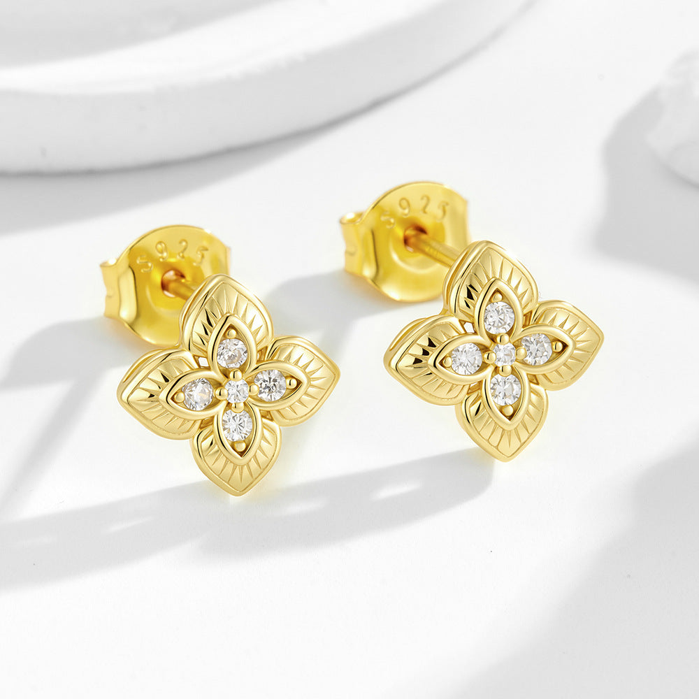 Hot Sale In Europe And America S925 Sterling Silver Zircon Clover Earrings
