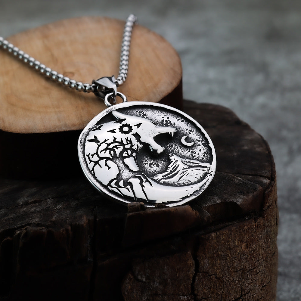 Personalized Niche Nordic Viking Wind Wolf Compass Pendant