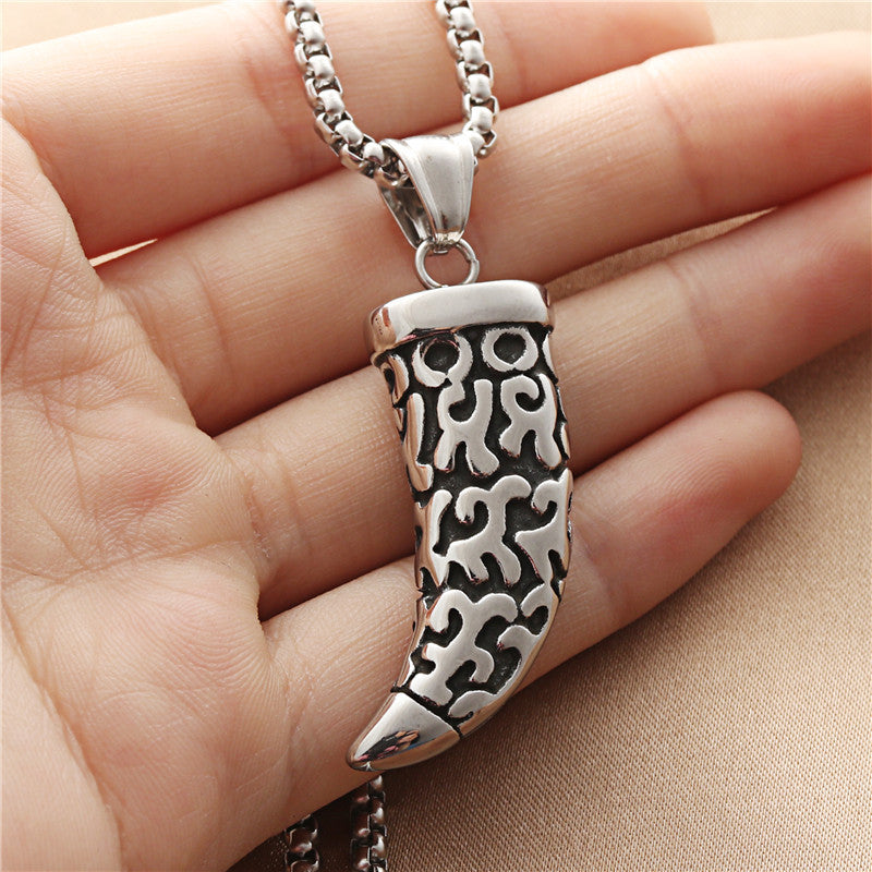 Personalized Titanium Steel Tiger Fangs Pendant Necklace for Men - Retro Punk Style