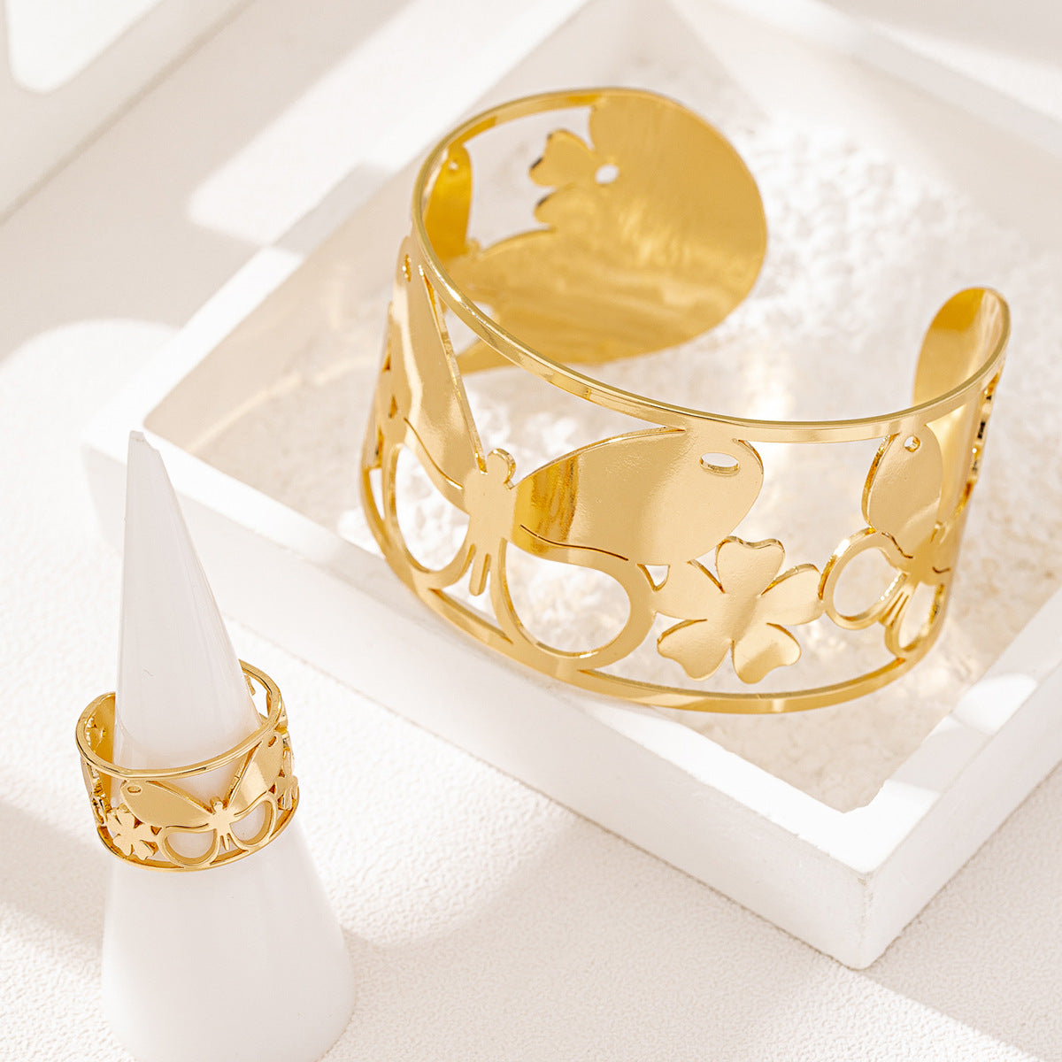 Retro Flower Butterfly Jewelry Set for Women by Planderful