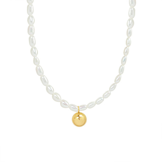 Elegant French Style Freshwater Pearl Pendant Necklace with 18K Gold Chain