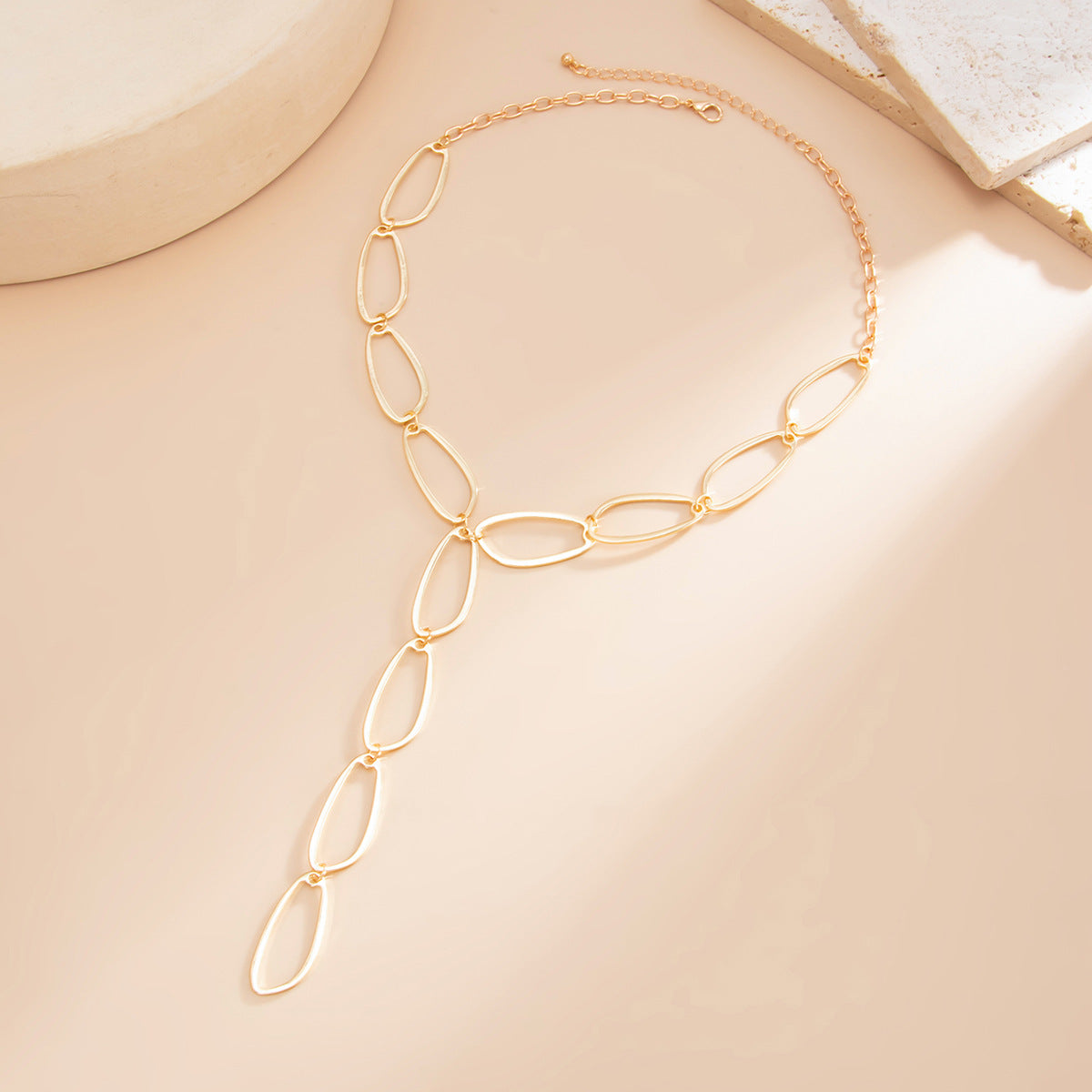 Hollow O-Ring Y-Shaped Fringe Necklace