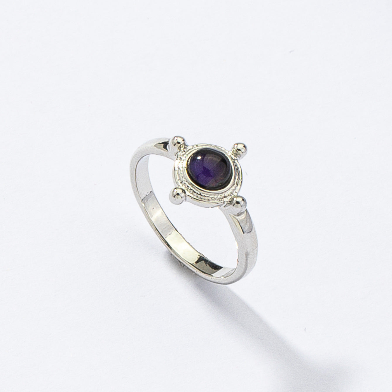 Starry Mood Color-Changing Luxury Ring from Vienna Verve Collection