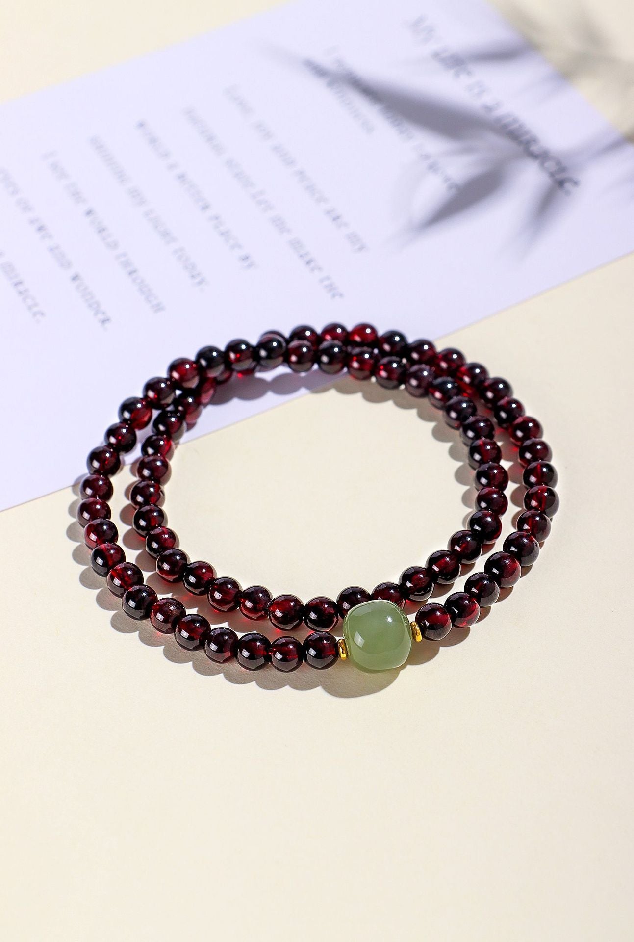 Planderful Fortune's Favor Bracelet – Elegant Natural Garnet and Hetian Jade Design