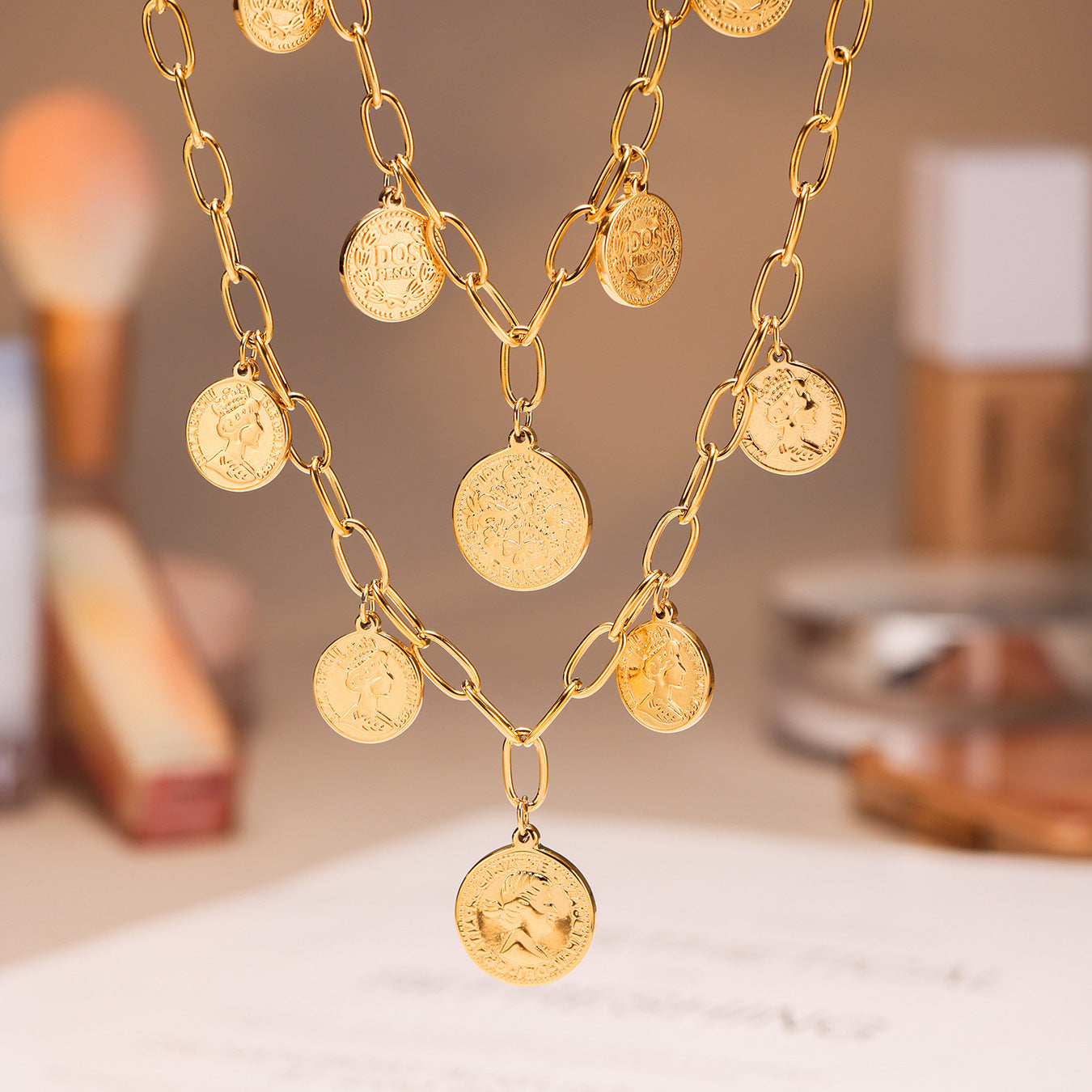 Planderful Queen Portrait Necklace For Women Double Sided