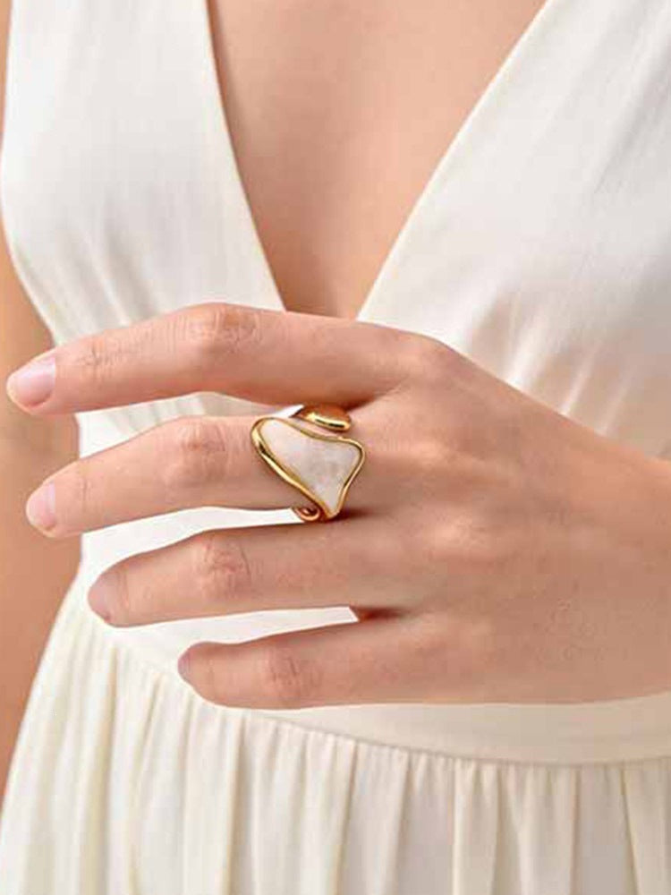 Hot-Selling Special-Shaped White Shell Stainless Steel Ring Design Leaf Opening