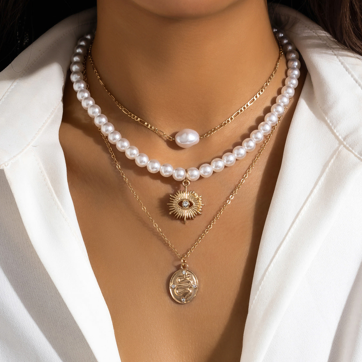 European and American Inspired Jewelry Set: Elegant Imitation Pearl Necklace with Beach Mermaid, Starfish Shell, and Vintage Vacation Accents