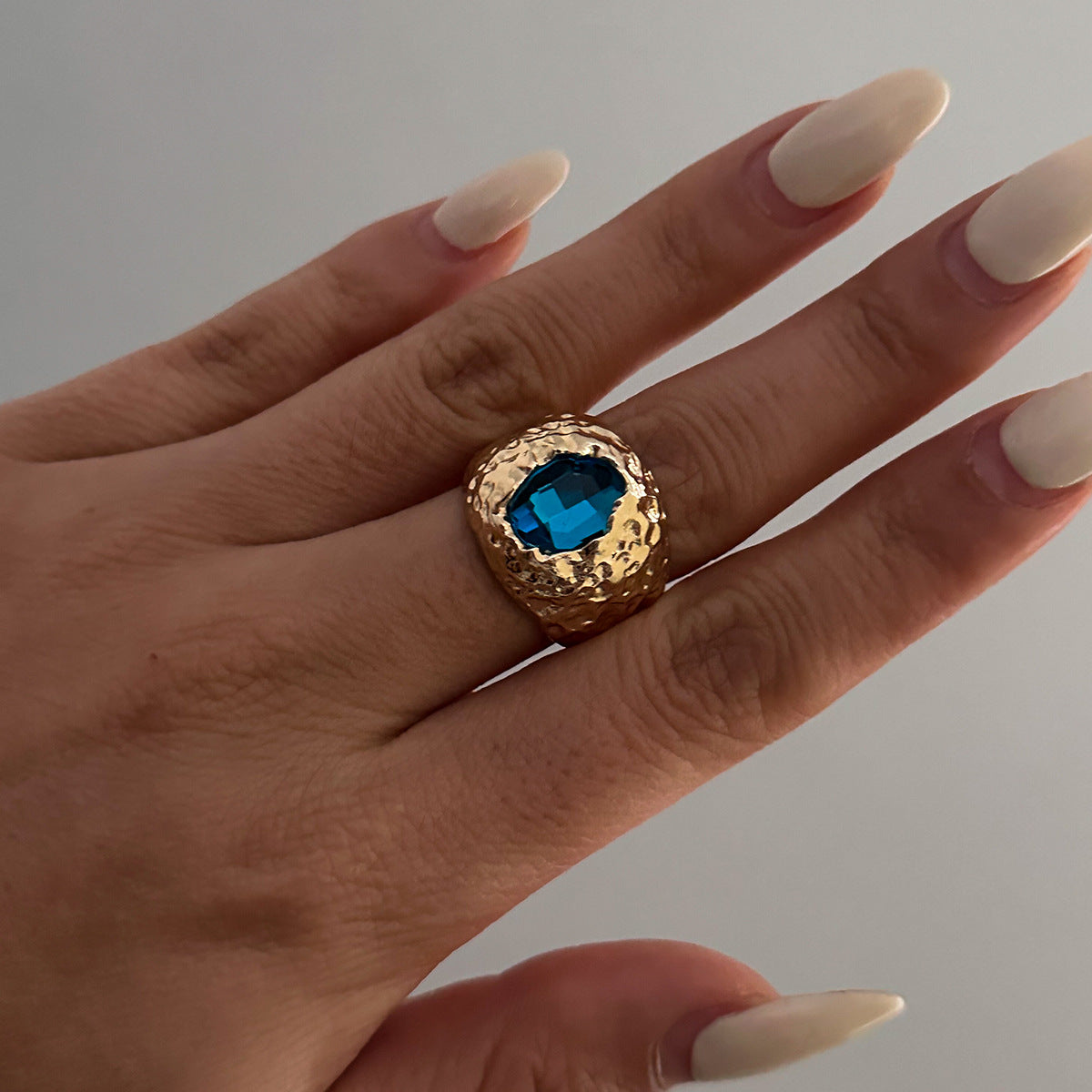 Planderful Vienna Verve Ring – Exaggerated Punk Geometric Design
