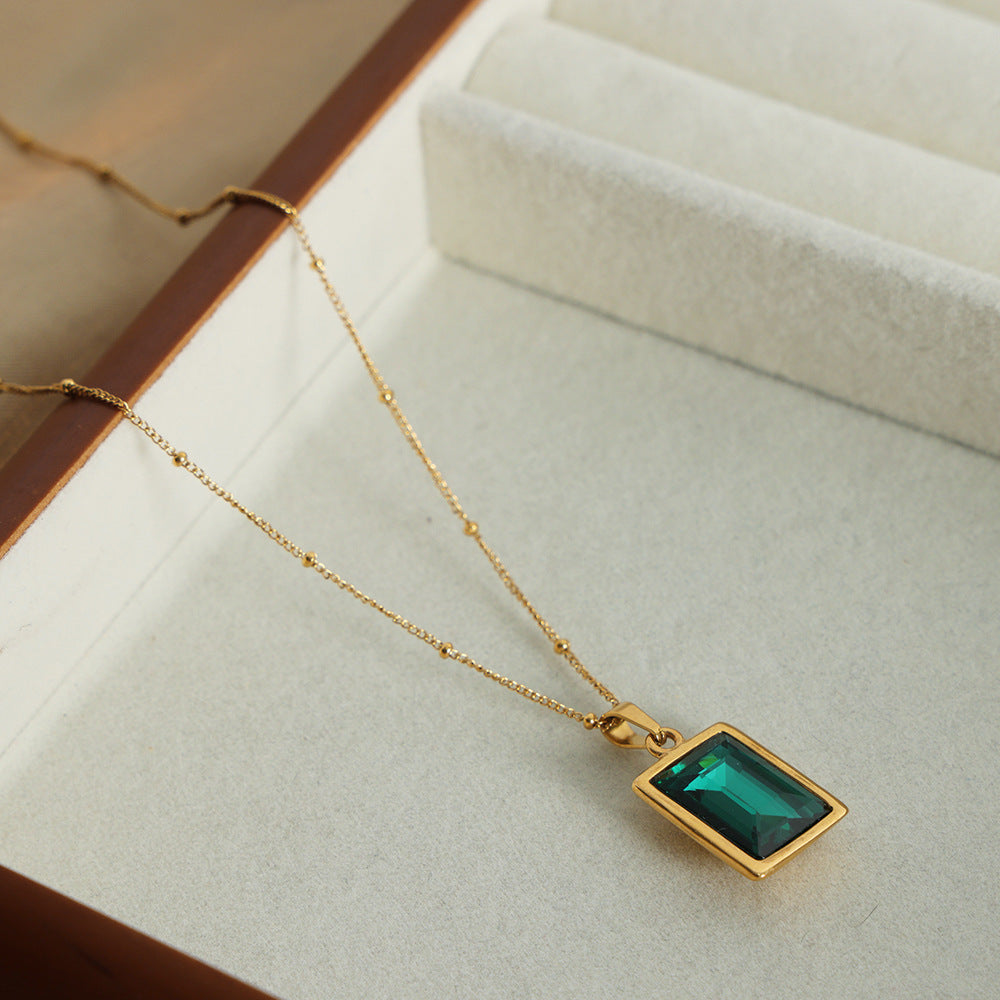 Golden Geometric Square Pendant Clavicle Chain Necklace - Women's Luxury Jewelry