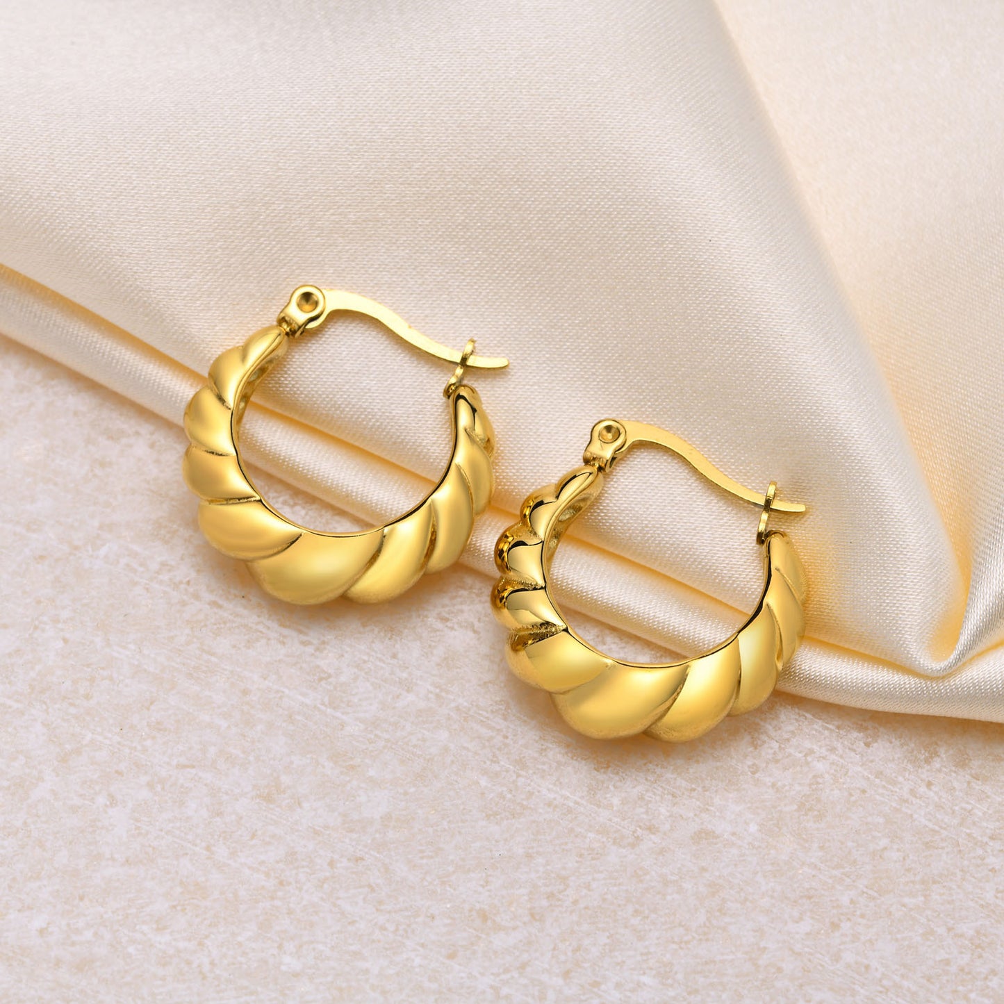 Cross-Border Earrings Wholesale Stainless Steel Women's Fashion Twist Earrings Gold