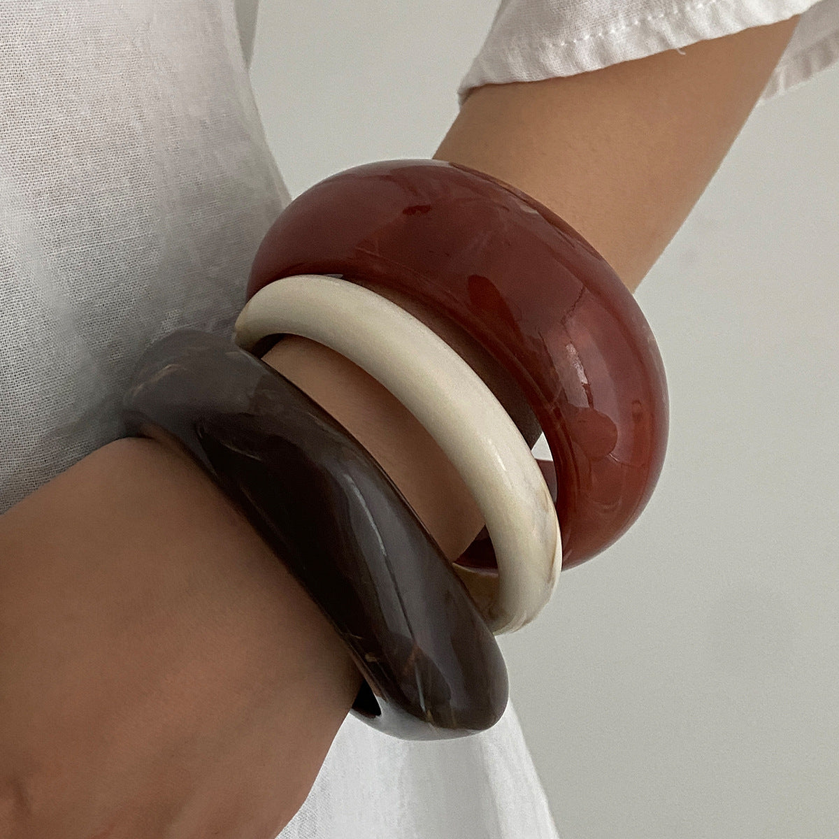 Planderful Maillard Style Bracelet For Women Irregular Wide Statement Hand Jewelry Vienna Verve Collection