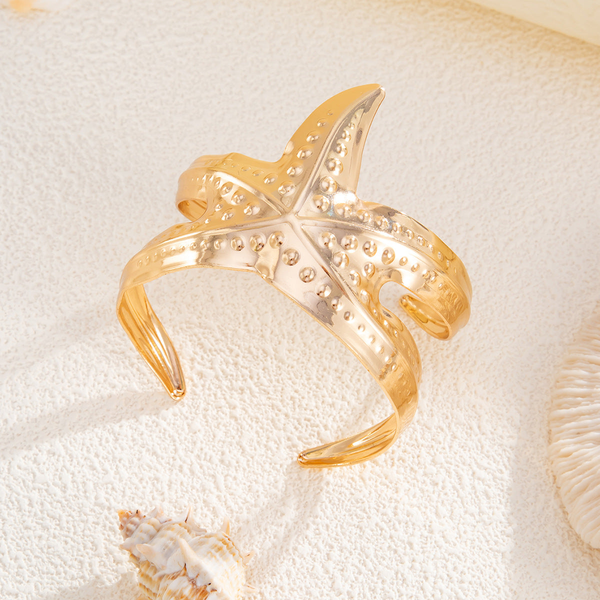 Planderful Vienna Verve Bracelet – Exaggerated Ocean-Inspired Design