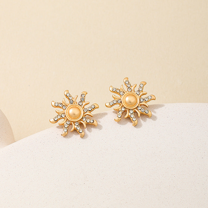 Planderful Vienna Verve Earrings – Stylish Sunflower Design for Versatile Occasions