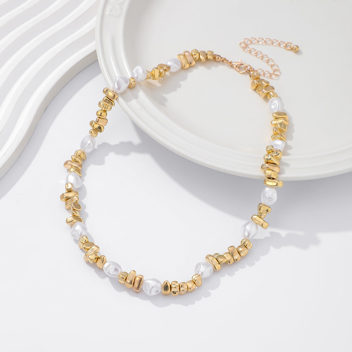 Planderful Vienna Verve Choker Necklace – Elegant Irregular Beaded Design