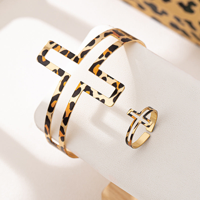 Leopard Print Metal Bracelet Ring Set for Stylish Women