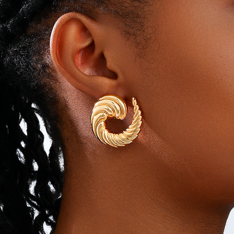 Planderful Vienna Verve Earrings – Fashionable Retro Metal Spiral Design