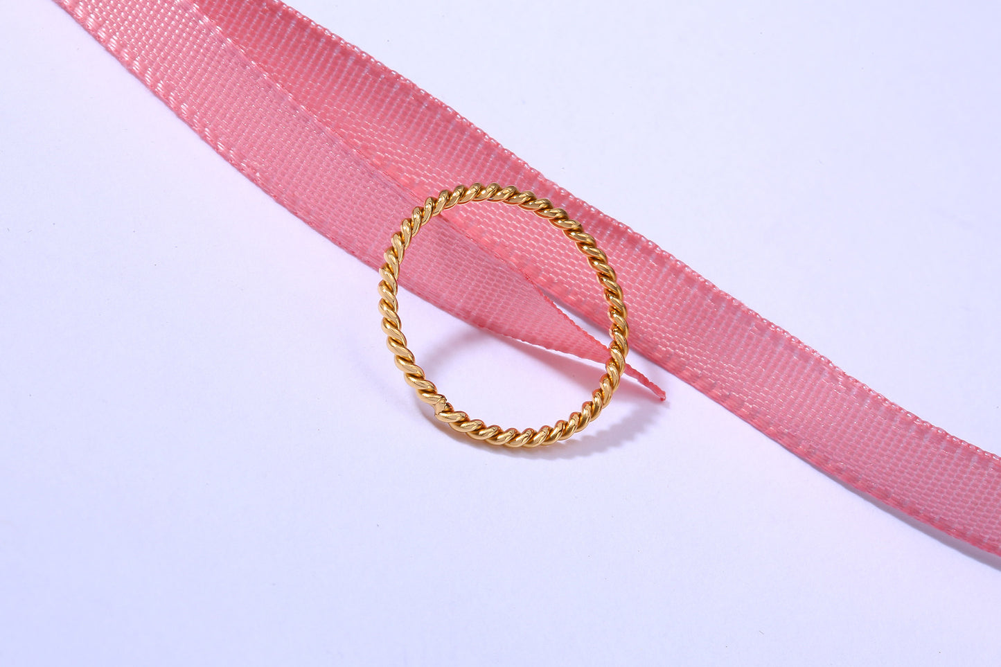 Jewelry 18K Gold Japan and Korea Titanium Steel Twisted Ring