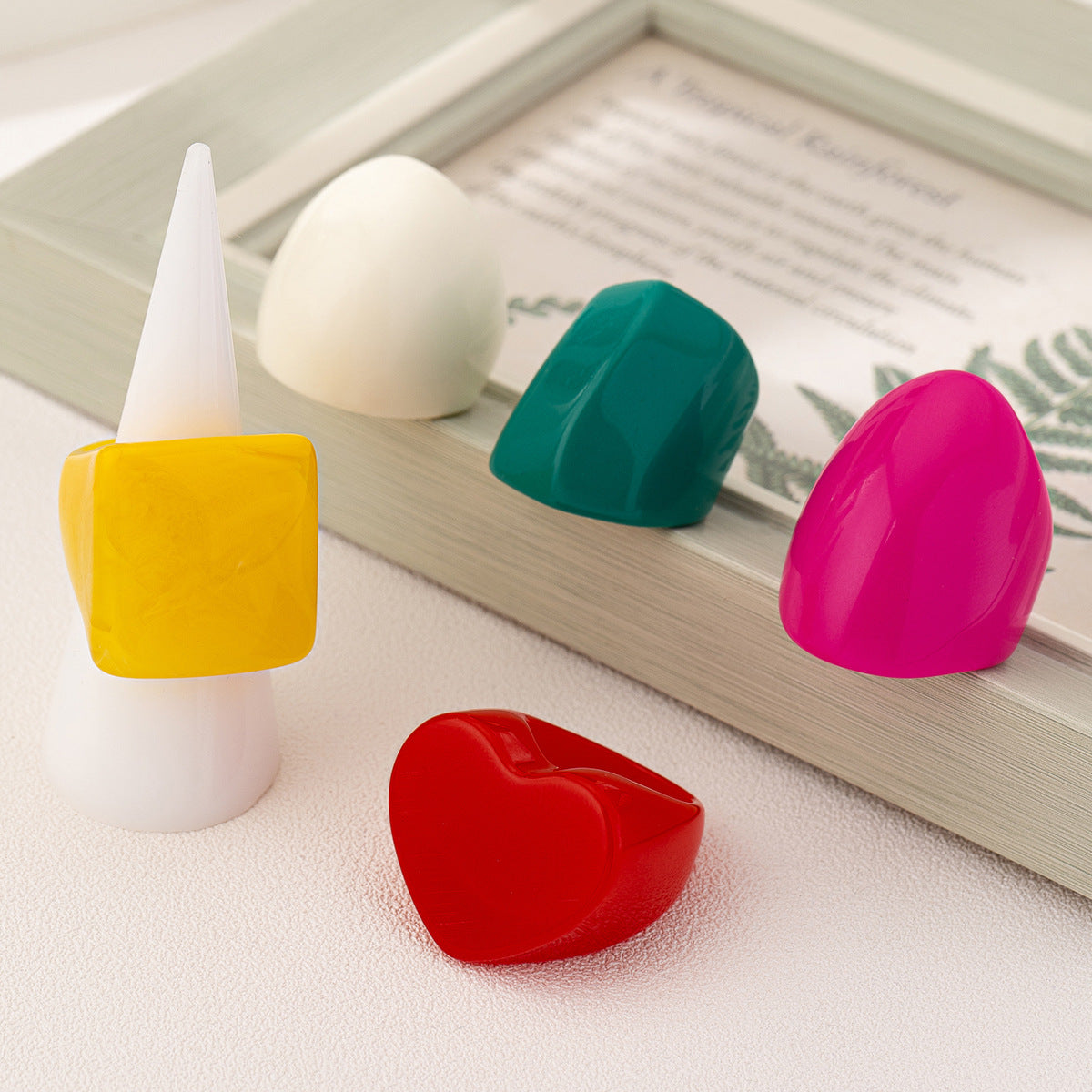 Dopamine Vacation Resin Love Ring Set for Stylish Women