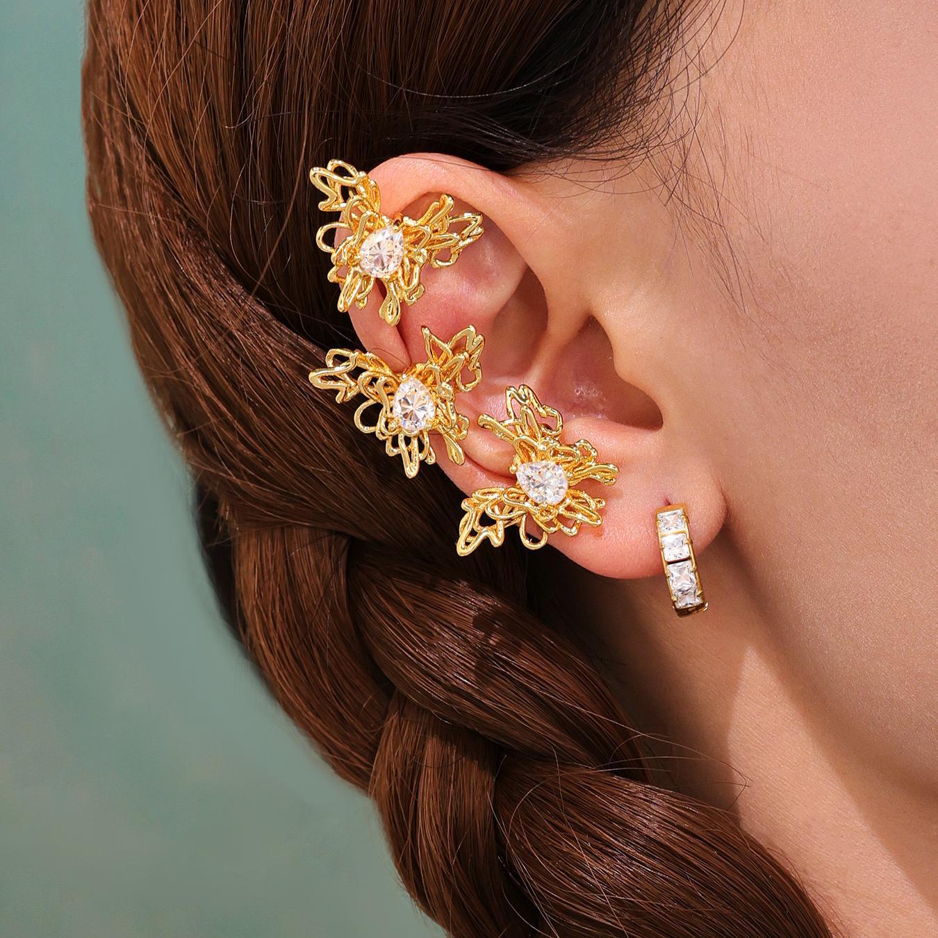 Planderful Zircon Butterfly Ear Clip No Piercing 18K Gold