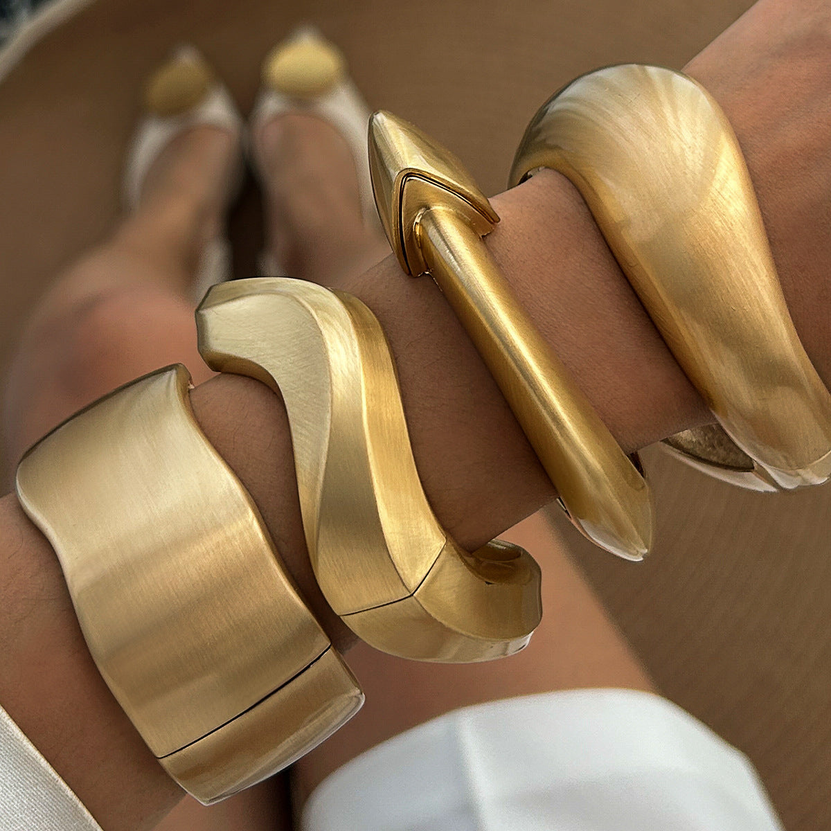 Planderful Vienna Verve Irregular Metal Bracelet For Edgy Punk Fashion Lovers Matte Wide Cuff With Spring Buckle
