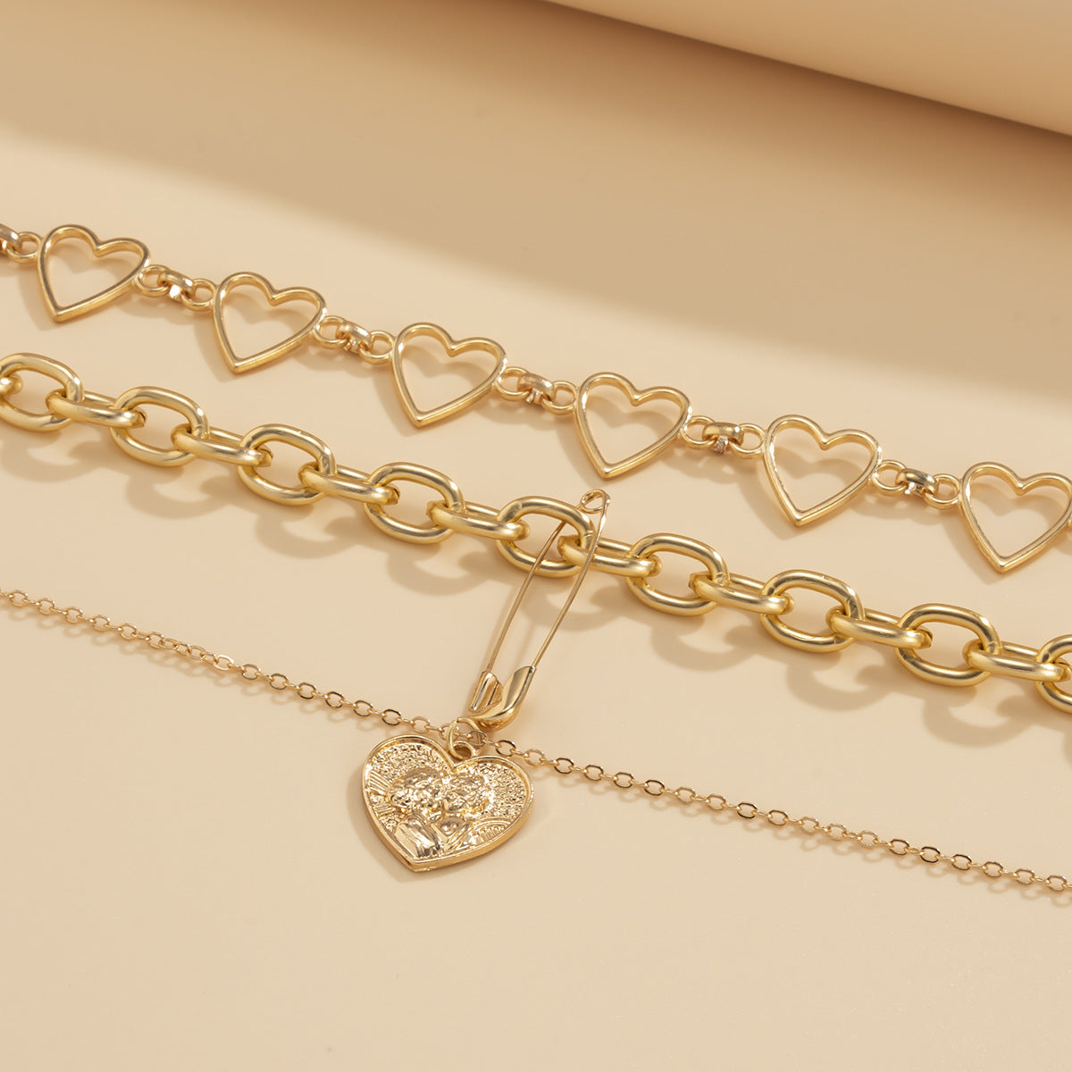 Planderful Vienna Verve Peach Heart Multi Layer Necklace For Women Personalized Temperament Jewelry