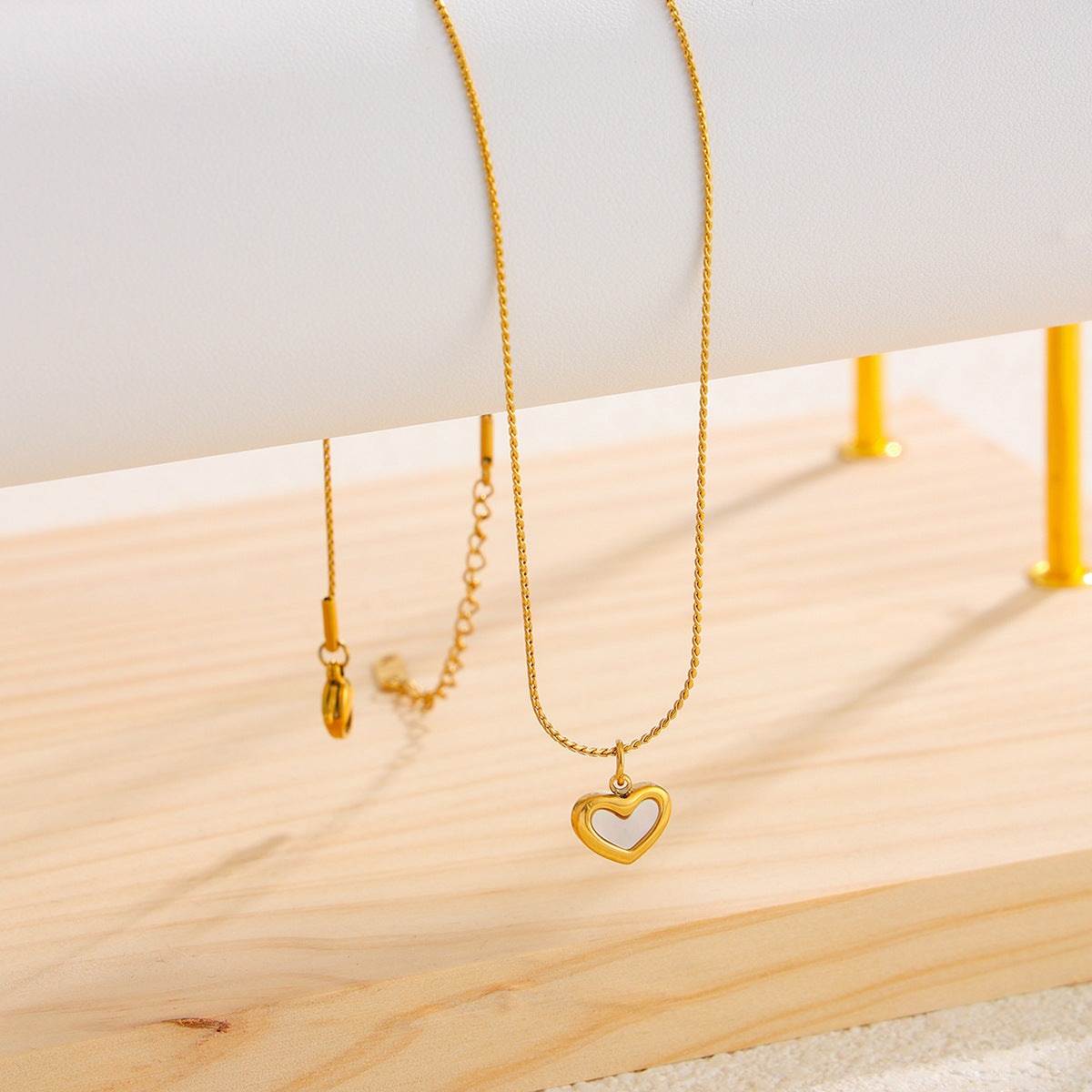 Stainless Steel Love Heart Pendant Collarbone Necklace Pvd Gold-Plated