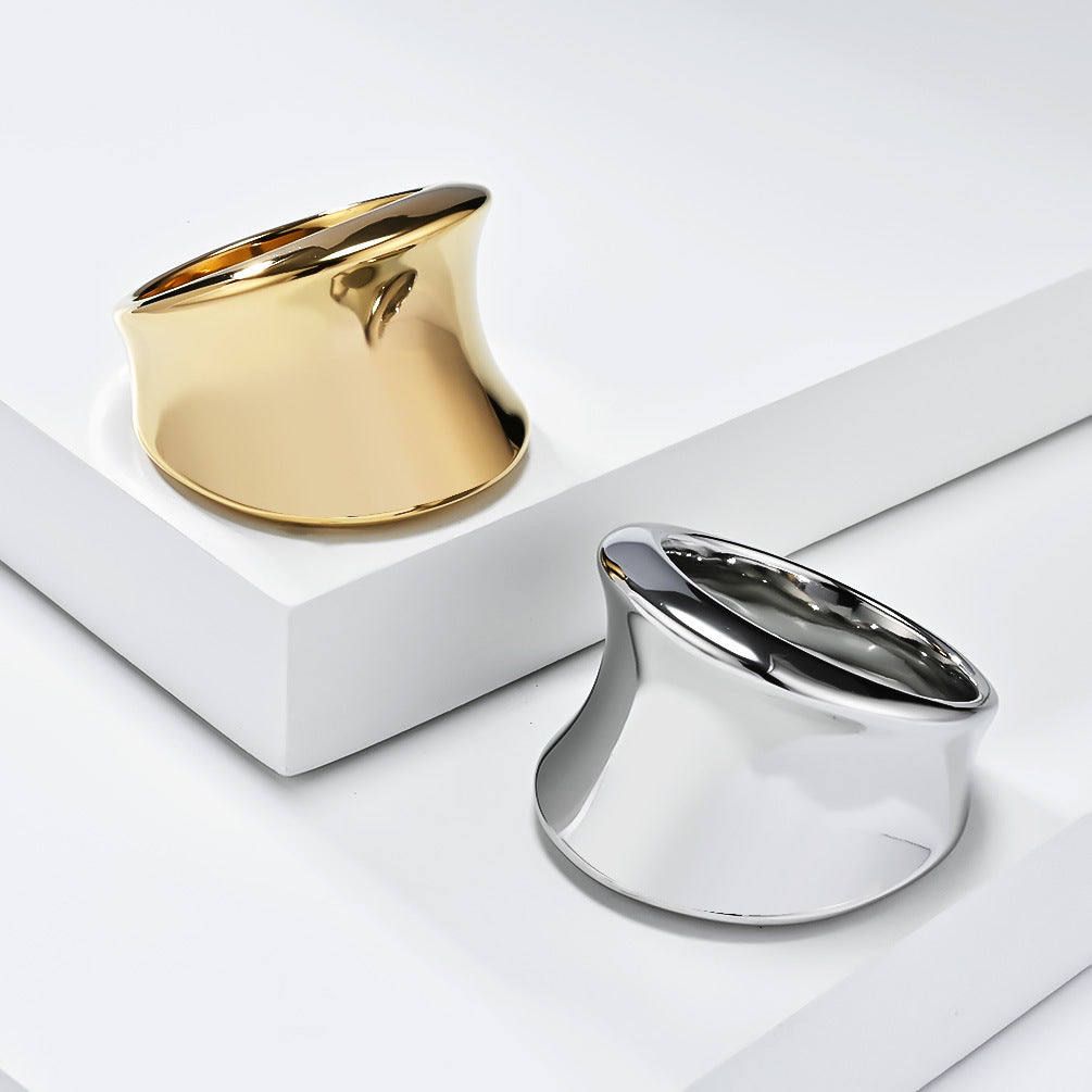 European And American Street Photography Style K Gold Ring