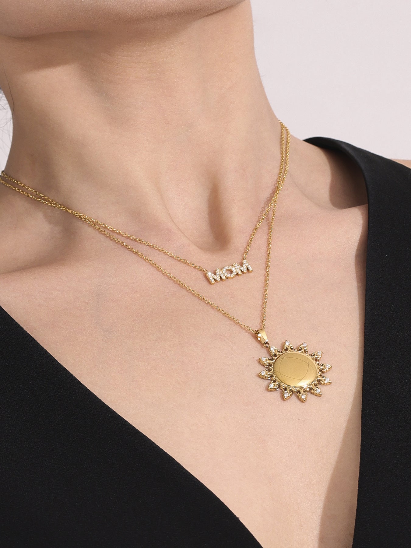 Planderful MOM Letter Necklace Sunflower Pendant 18K Gold