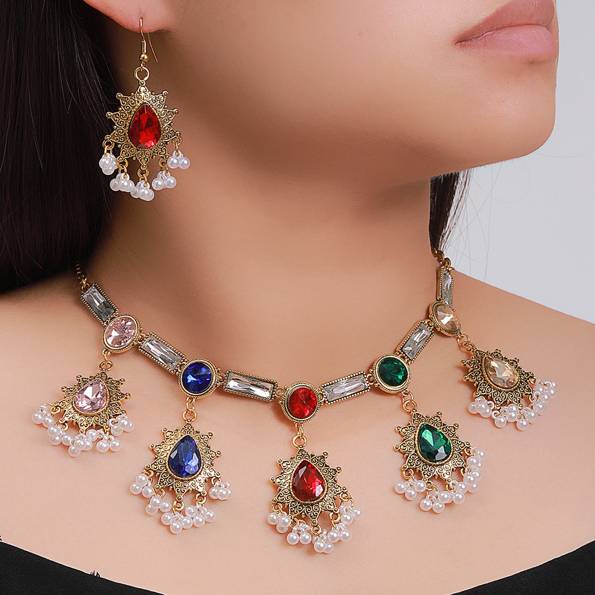 Glistening Waters Gemstone Bridal Jewelry Set with Charming Neckpiece - Cross-border Design